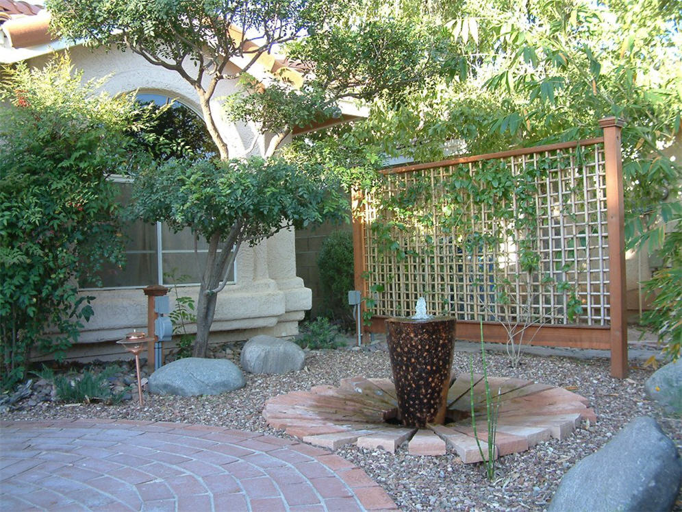 Bubbling Urn Fountain in the Garden